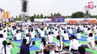 Heroine Sreeleela Doing Yoga | Yoga Mahotsav | SumanTV Vijayawada