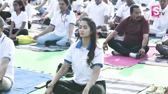 Heroine Sreeleela Doing Yoga | Yoga Mahotsav | SumanTV Vijayawada