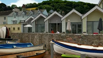 Are These the Most Luxurious Beach Huts Ever?