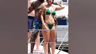 Sunkissed Beauty: Lady in Green Bikini Strikes a Pose for boatsnaps ????????????