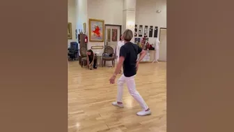 How to learn Twerk (BEST TUTORIAL EVER) Oleg Astakhov & ????”Dance With Oleg” APP & DanceWithOleg.com