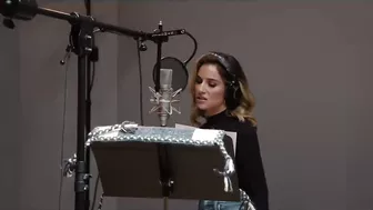 Jessie James Decker & Billy Currington - Islands In The Stream (From The Studio)