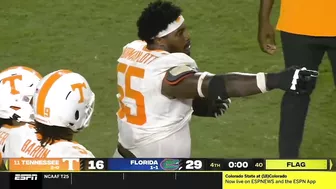 Tennessee vs Florida heated moment after late hit at end of game