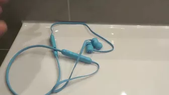 How To Connect Beats Flex Earphones To Your Device-Easy Instructions