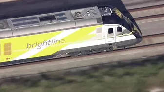 Travelers arrive in West Palm Beach as Brightline begins service to Orlando