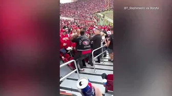 Violent brawl breaks out in crowd of 49ers-Giants game at Levi's