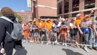 See the Vol Walk ahead of Tennessee's game against UTSA in Neyland Stadium