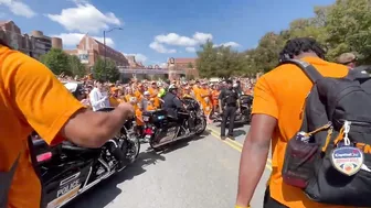 See the Vol Walk ahead of Tennessee's game against UTSA in Neyland Stadium