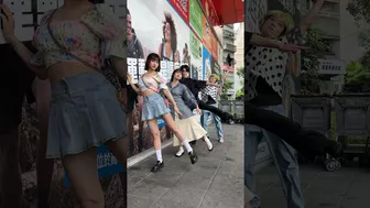 ISSEI funny video ???????????? Legs up! in Taiwan ????????