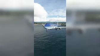 World Travel Plane Lands at Portland Intl AIRPORT #shorts #landing