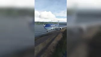 World Travel Plane Lands at Portland Intl AIRPORT #shorts #landing