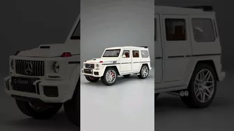 Model of white Mercedes AMG G63 diecast model car #cars #modelcars #diecast #diecastcollection