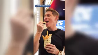 Celebrity Chef Bobby Flay opens first restaurant in the Valley! #shorts