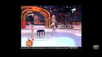 Ana Maria Mocanu  și Loredana Chivu dans in bikini????????????????