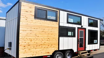 Stunning Beautiful The Ramblin’ Rose Model Tiny House