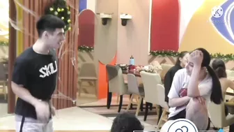 PBB CELEBRITY | ALBIE PANAY TINGIN AT PAPANSIN KAY SHANAIA