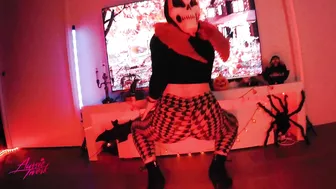 Iggy Azalea, Tyga - Sip It | Halloween Twerk by DHQ Kris Moskov from AussieTwerk