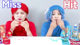 BLUE VS RED FOOD CHALLENGE~! Eating Only 1 Color Food For 24 HRS! Mukbang by HIU 하이유