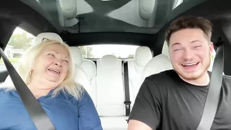 THE FUNNIEST TESLA MODEL S PLAID LAUNCH REACTION EVER!