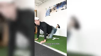 Doctors VS Trainers Stretching the Glutes