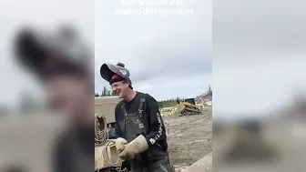 Classic???? Repost from @toodeep2020(TikTok) #yeswelder #shorts #welding #prank