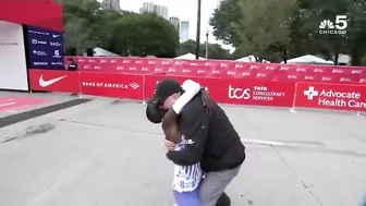 World record set as Kelvin Kiptum wins 2023 Chicago Marathon