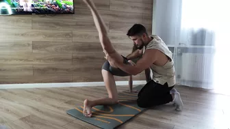 YOGA IN THE HOME????/HOT STRETCHING/4K VIDEO/@shmeksss