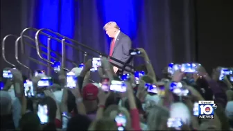 Donald Trump speaks to crowd at West Palm Beach rally