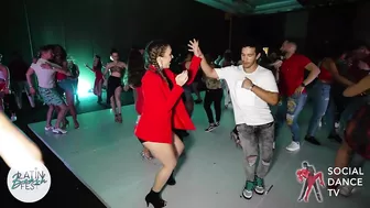 Jovanny & Tayler - Bachata Social Dancing | Latin Beach Fest DR 2022 (Punta Cana)