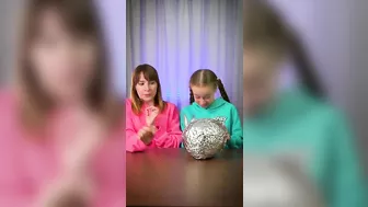 UxU - FOIL Two balloons in Aluminum Funny Challenge