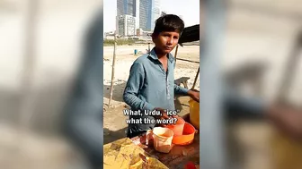 Fresh Orange Juice at the Beach in Karachi, Pakistan ????????