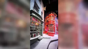 Diagon alley #harrypotter #shortsviral #viral #shortvideo #london #shorts #travel #holiday #uk