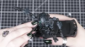 How to Paint: Shadowy Green Armour