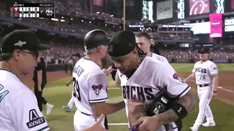 The D-backs WALK OFF in NLCS Game 3!