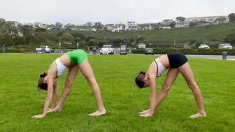 Warm Up/Stretching Tutorial with The Scifres Twins (Bristyn and Berkeley)