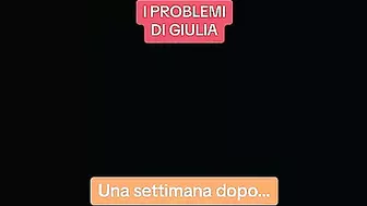 I problemi di Giulia #starshop #fumetteria #manga #anime #comedy #shorts