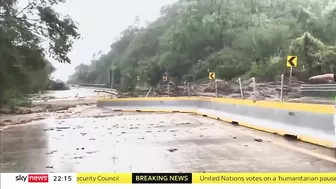 Mexico: 'Catastrophic' hurricane hits Mexican beach resort