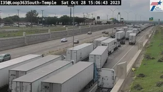 Traffic on IH-35 near Belton temporarily stops travel