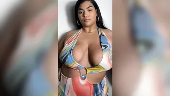 Jojo Albina ✅ American Brand Ambassador | Plus Size Model | Curvy Fashion |Wiki, Age, Biography