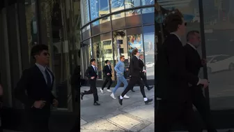 Celebrity actor caught RUNNING with his Security in LA…