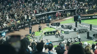 Alex Gazan Deadlifts 425 lb at the 2023 Rogue Invitational