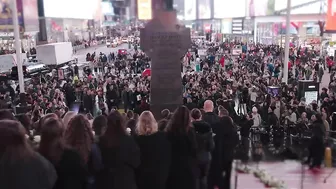 The Hunger Games: The Ballad of Songbirds & Snakes (2023) NYC Times Square