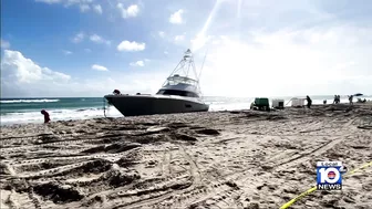 Luxury yacht washes ashore in Palm Beach