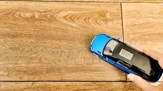 Diecast Cars: 1/32 Scale Car Models Show Cars By Hand