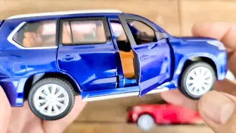 Diecast Cars: 1/32 Scale Car Models Show Cars By Hand