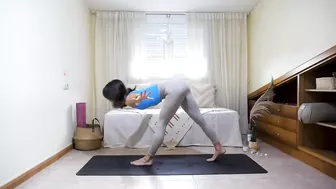 Surprising Benefits of Shoulder Stretching in Home Yoga Practice with CoCo Yoga!