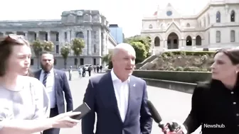 Huge step in coalition talks as Winston Peters finally meets with David Seymour | Newshub