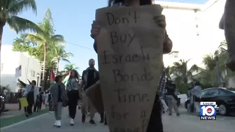 Dueling protests held in Miami Beach over war between Israel and Hamas