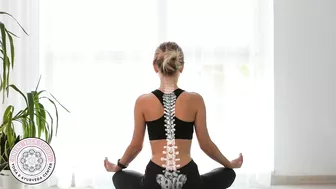 Thoracic Spine in Yoga - Online Yoga School