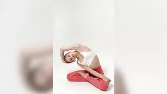 FLEXIBLE GIRL. CONTORTION CHALLENGE. GYMNASTIC FLEX. SPLITS & OVERSPLITS